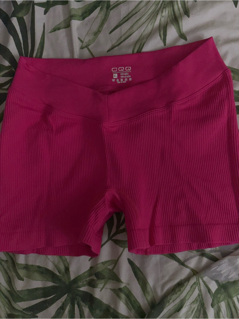 Ribbed Stretch Bike Shorts in Hot Pink